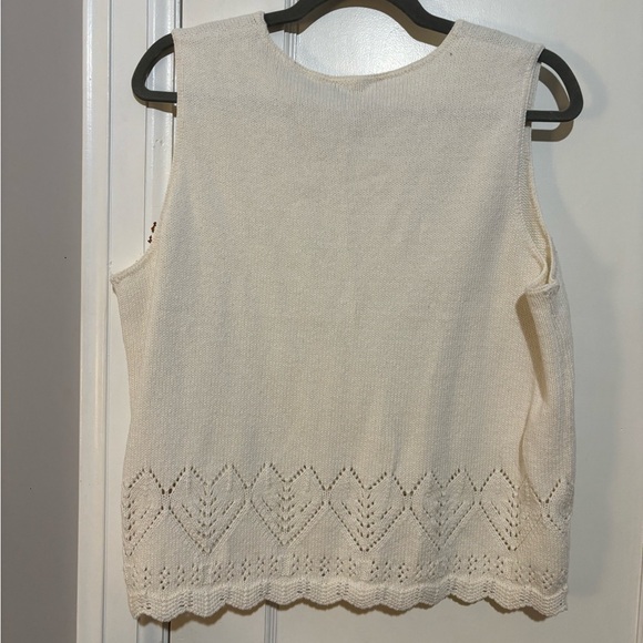 Knit tank top. Size large - Picture 4 of 4